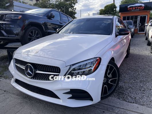 Mercedes-Benz Clase C 300 AMG 2019 en Alma Rosa 2da.